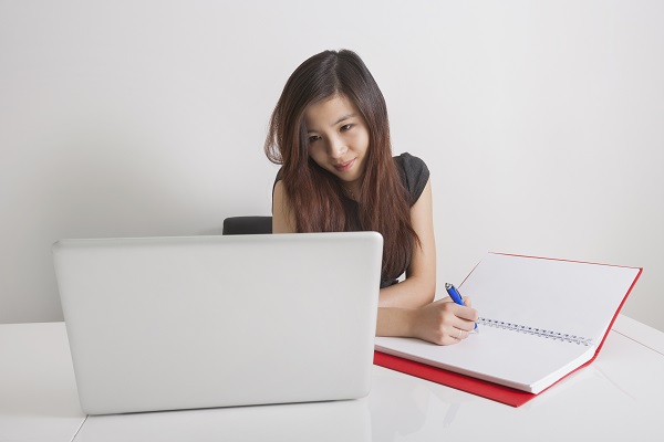 毎日英語の日記を書く事は英語学習の効果はあるのでしょうか?英語で日記を書く事による効果や書き方、基本例文を紹介します!